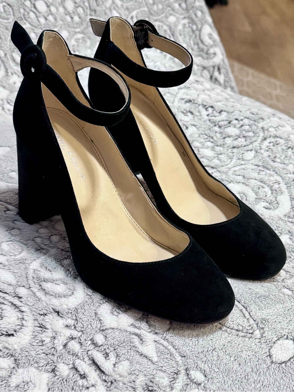 Marc Fisher Ion Black Velvet Ankle Strap Pumps Size 6